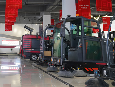 扫地车 扫地车